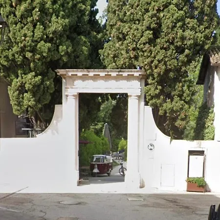 Cavour Center Bardolino